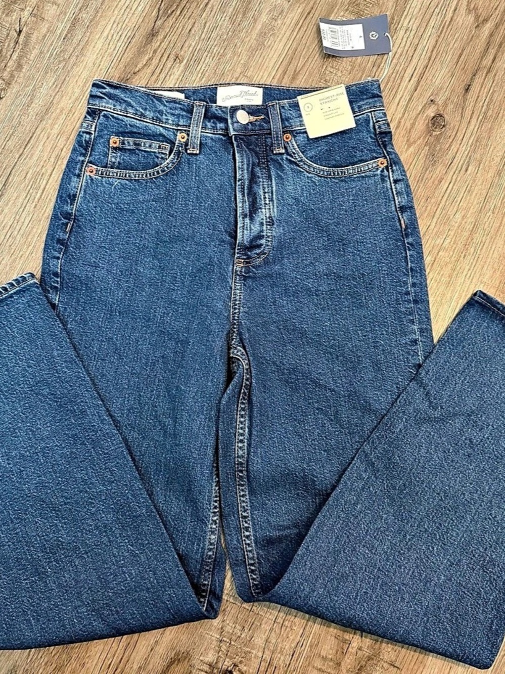 The Hightower Straight Leg Jeans in Blue Size 4 NWT